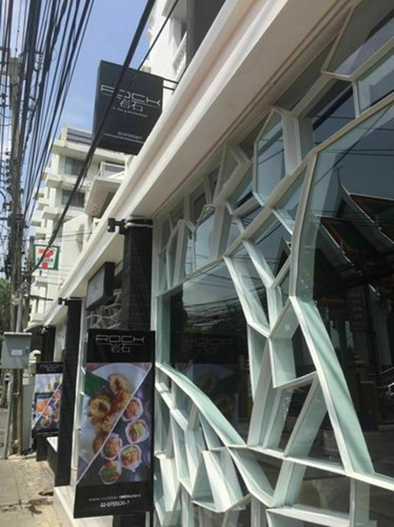 Rock Hotel Bangkok Dış mekan fotoğraf